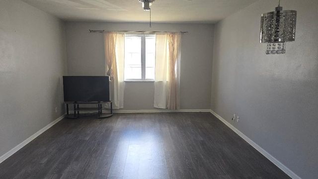 1821 NE 62nd Street 304, Fort Lauderdale, FL 33308