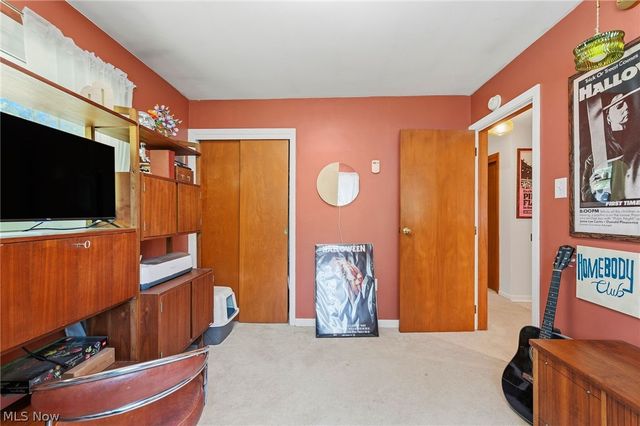 468 Karl Drive, Richmond Heights, OH 44143