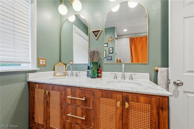 468 Karl Drive, Richmond Heights, OH 44143