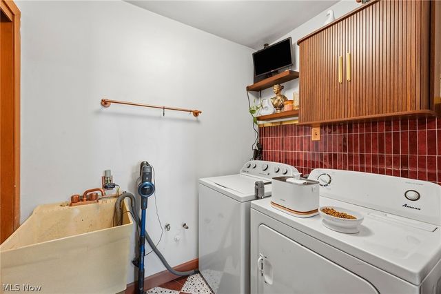 468 Karl Drive, Richmond Heights, OH 44143
