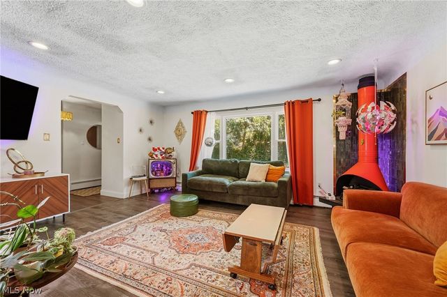 468 Karl Drive, Richmond Heights, OH 44143