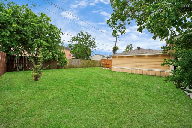 8931 Jackwood Street, Houston, TX 77036