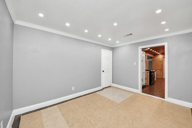 8931 Jackwood Street, Houston, TX 77036