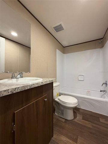 4246 LA SALLE AVENUE, St Cloud, FL 34772