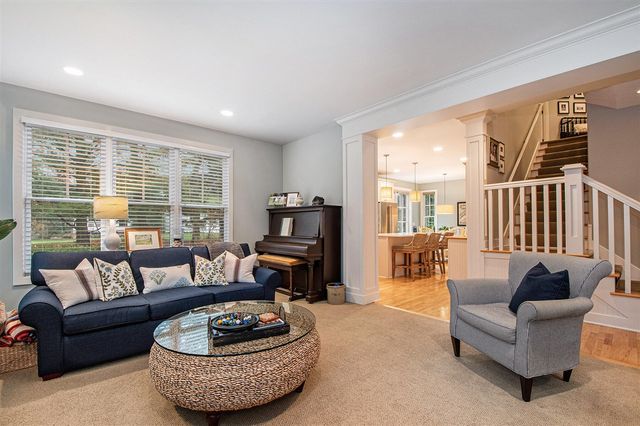 1820 Flowers Crossing Drive 12, Grand Rapids, MI 49525