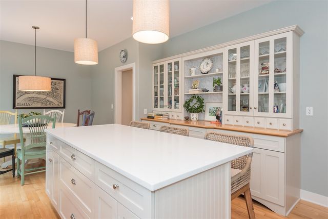 1820 Flowers Crossing Drive 12, Grand Rapids, MI 49525