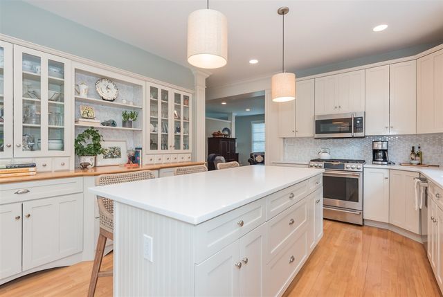 1820 Flowers Crossing Drive 12, Grand Rapids, MI 49525