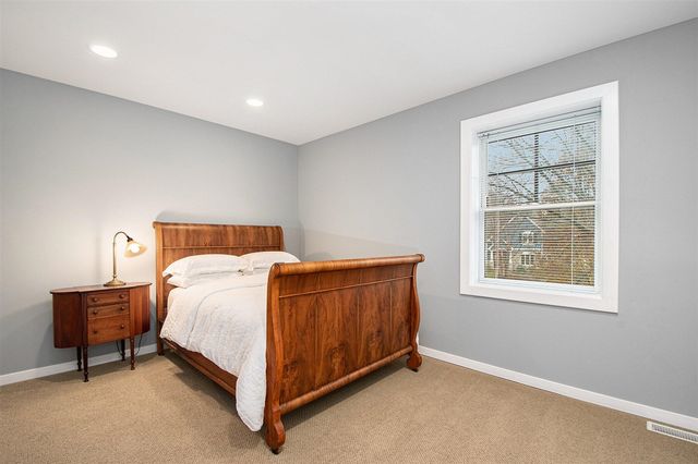 1820 Flowers Crossing Drive 12, Grand Rapids, MI 49525