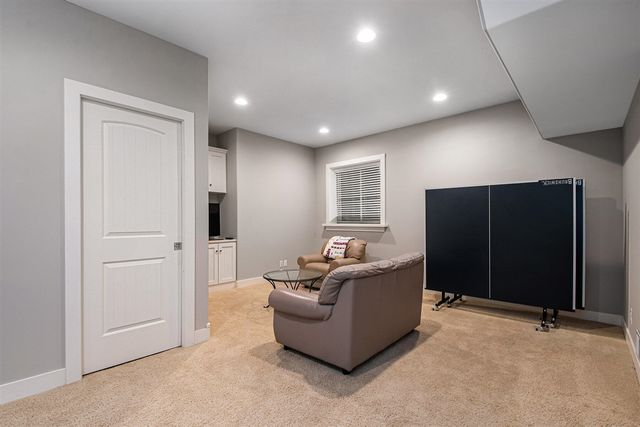 1820 Flowers Crossing Drive 12, Grand Rapids, MI 49525