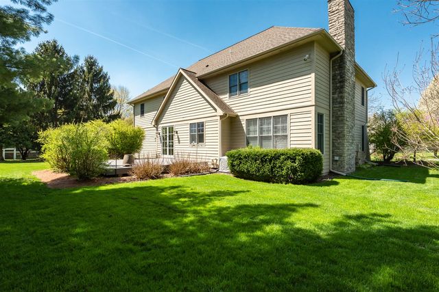 1820 Flowers Crossing Drive 12, Grand Rapids, MI 49525