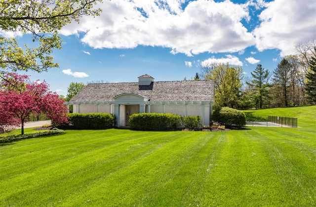 1820 Flowers Crossing Drive 12, Grand Rapids, MI 49525