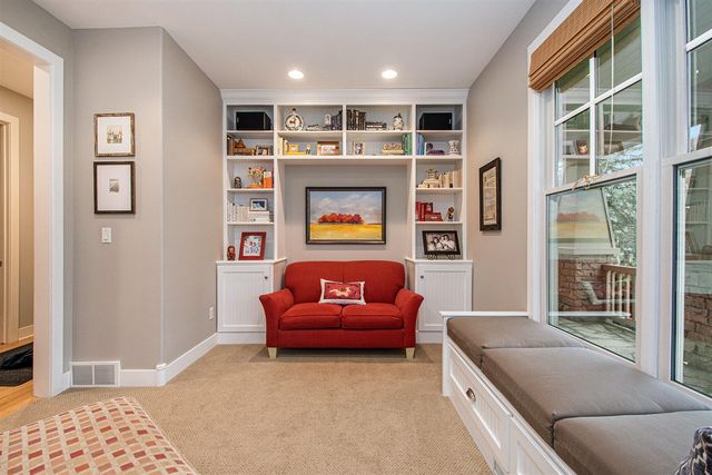 1820 Flowers Crossing Drive 12, Grand Rapids, MI 49525