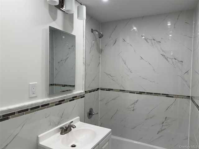 632 Warburton Avenue 3B, Yonkers, NY 10701
