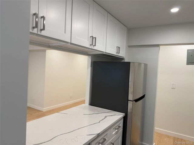 632 Warburton Avenue 3B, Yonkers, NY 10701