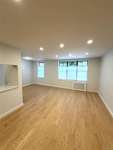 632 Warburton Avenue 3B, Yonkers, NY 10701
