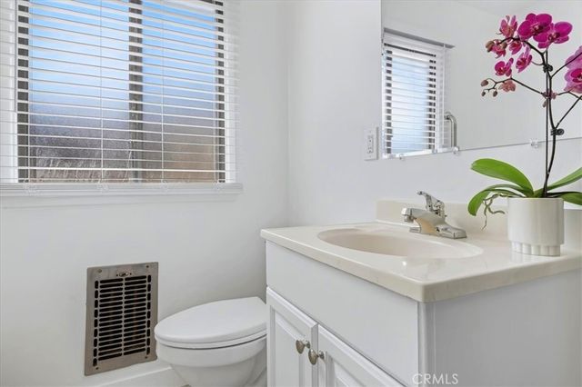 10908 Crossdale Avenue, Downey, CA 90241