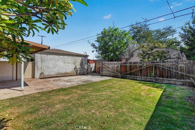 10908 Crossdale Avenue, Downey, CA 90241