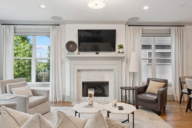 913 South St, Nashville, TN 37203