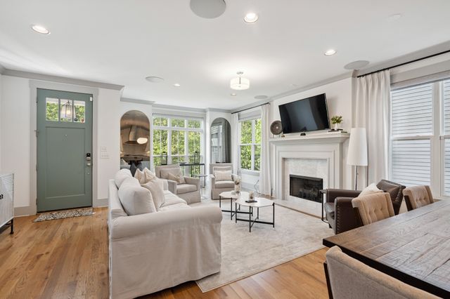 913 South St, Nashville, TN 37203