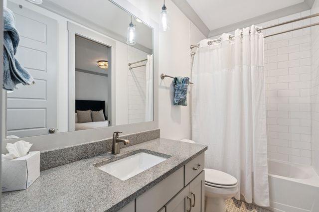 913 South St, Nashville, TN 37203