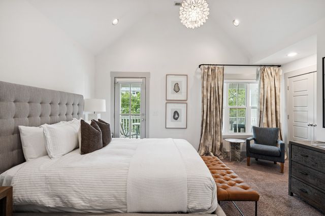 913 South St, Nashville, TN 37203