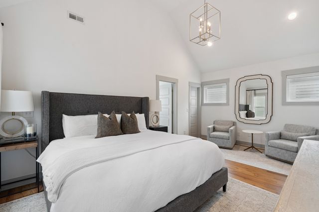 913 South St, Nashville, TN 37203