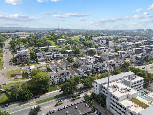 913 South St, Nashville, TN 37203