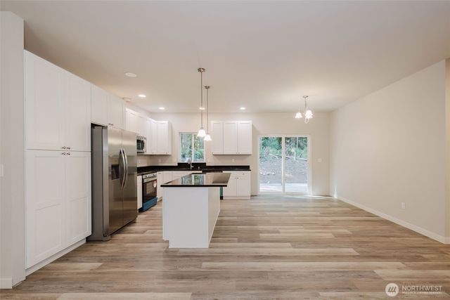 61 E Olyview Place, Grapeview, WA 98546