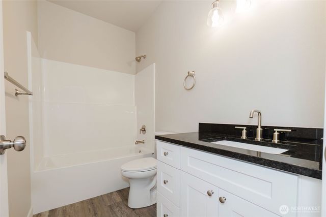 61 E Olyview Place, Grapeview, WA 98546