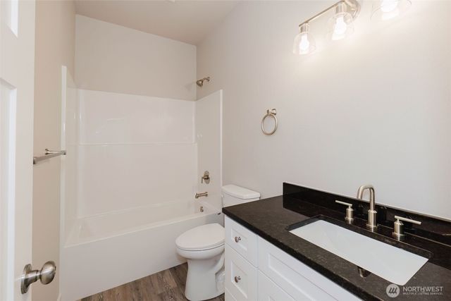 61 E Olyview Place, Grapeview, WA 98546
