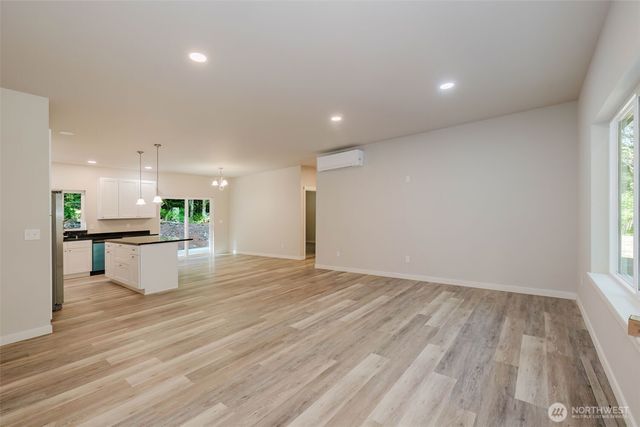 61 E Olyview Place, Grapeview, WA 98546