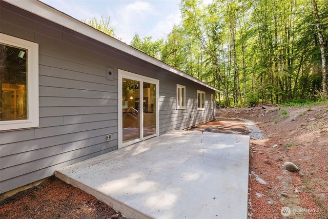 61 E Olyview Place, Grapeview, WA 98546