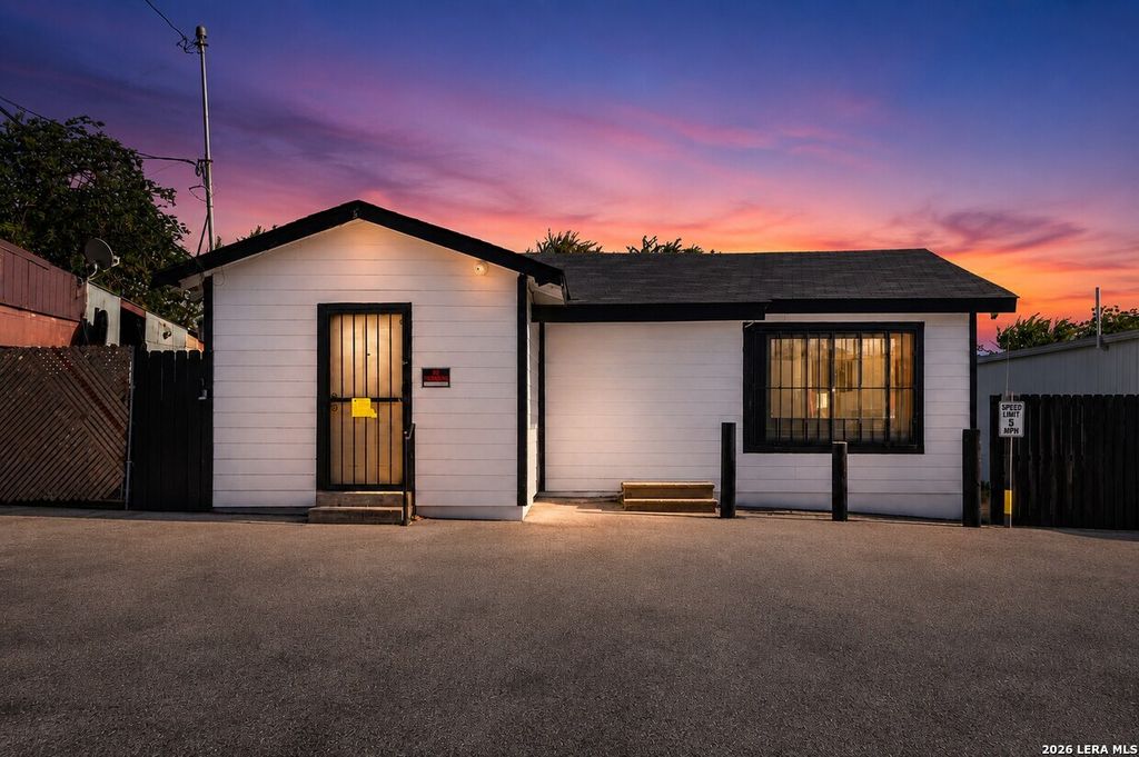 4166 Culebra, San Antonio, TX 78228