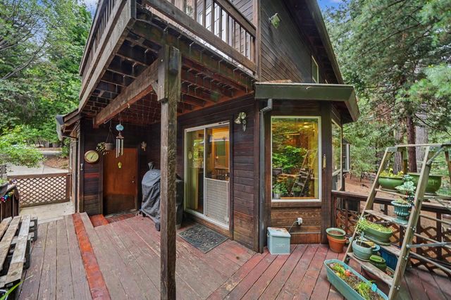 19050 Circle View Dr, Pioneer, CA 95666