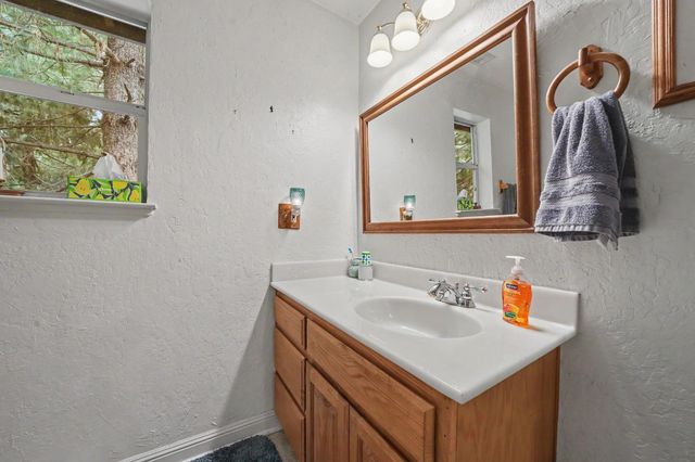 19050 Circle View Dr, Pioneer, CA 95666