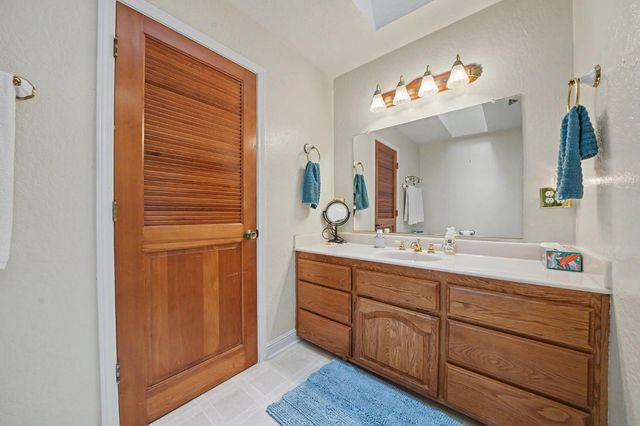 19050 Circle View Dr, Pioneer, CA 95666