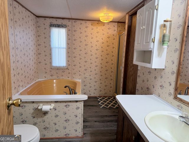 24 Lost Bridge Road, Lakemont, GA 30552