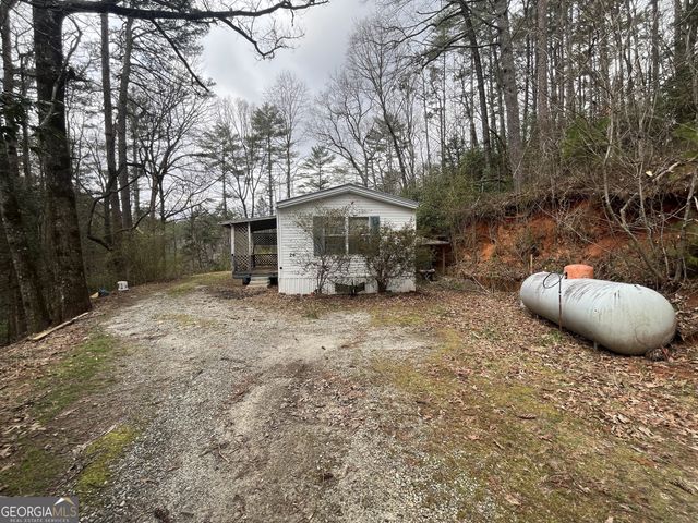 24 Lost Bridge Road, Lakemont, GA 30552