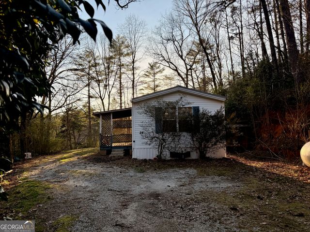 24 Lost Bridge Road, Lakemont, GA 30552