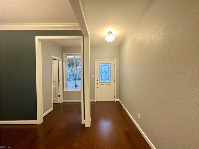 5504 Parish Turn PL, Virginia Beach, VA 23455