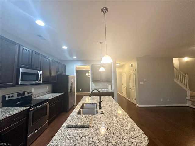 5504 Parish Turn PL, Virginia Beach, VA 23455