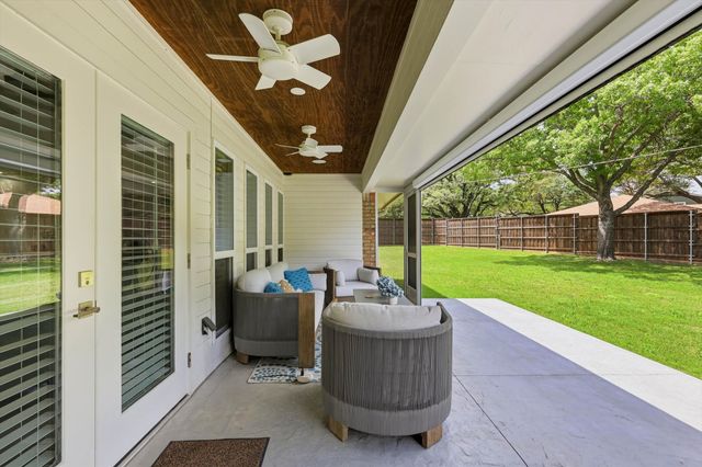 1909 W Red Bird Lane, Dallas, TX 75232