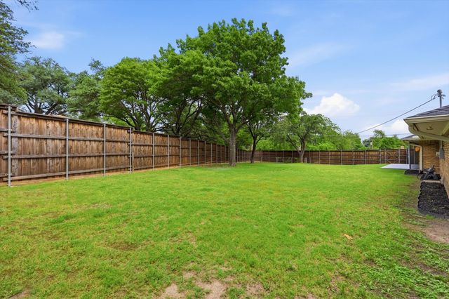 1909 W Red Bird Lane, Dallas, TX 75232