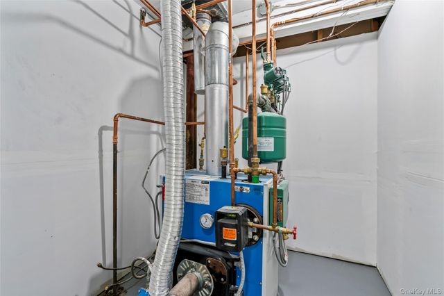 8 Marc Drive, Ridge, NY 11961