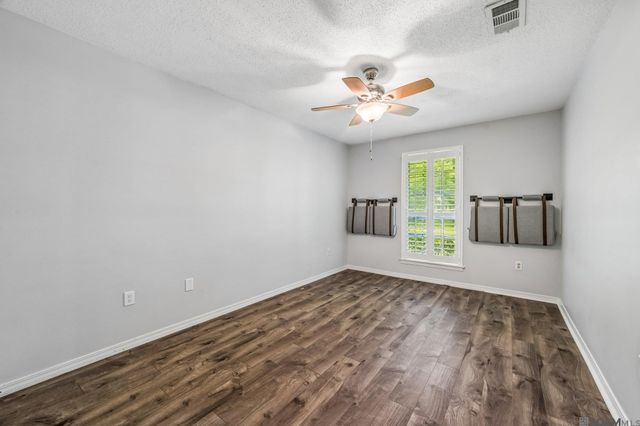 14017 Joor Rd, Baton Rouge, LA 70818