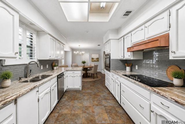 14017 Joor Rd, Baton Rouge, LA 70818