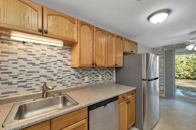 15 Wyman St Unit 9, Concord, NH 03301