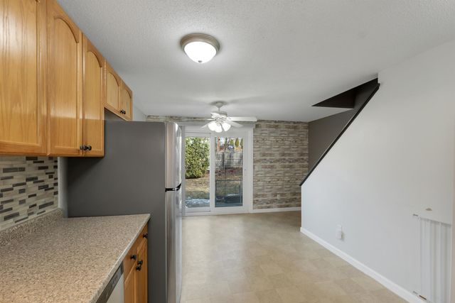 15 Wyman St Unit 9, Concord, NH 03301