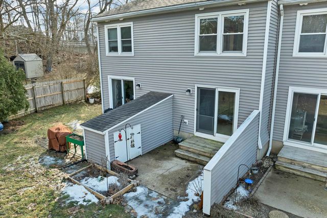 15 Wyman St Unit 9, Concord, NH 03301