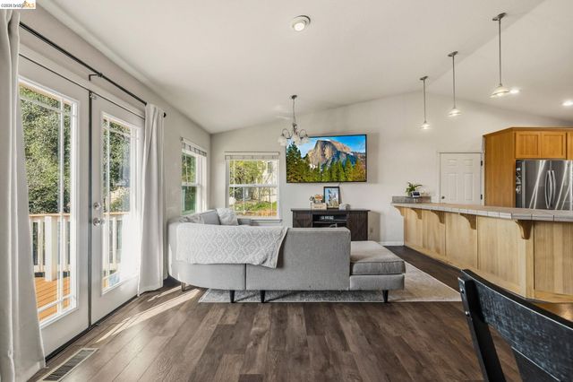 19095 North Dr, Jamestown, CA 95327